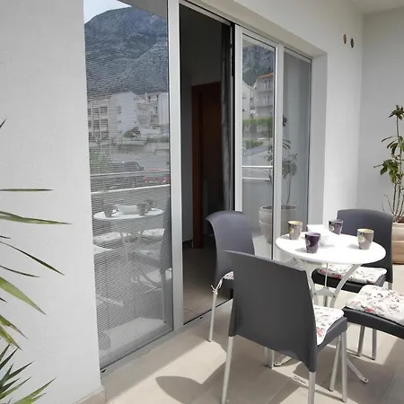 Apartments Mario Migros Makarska Exterior photo